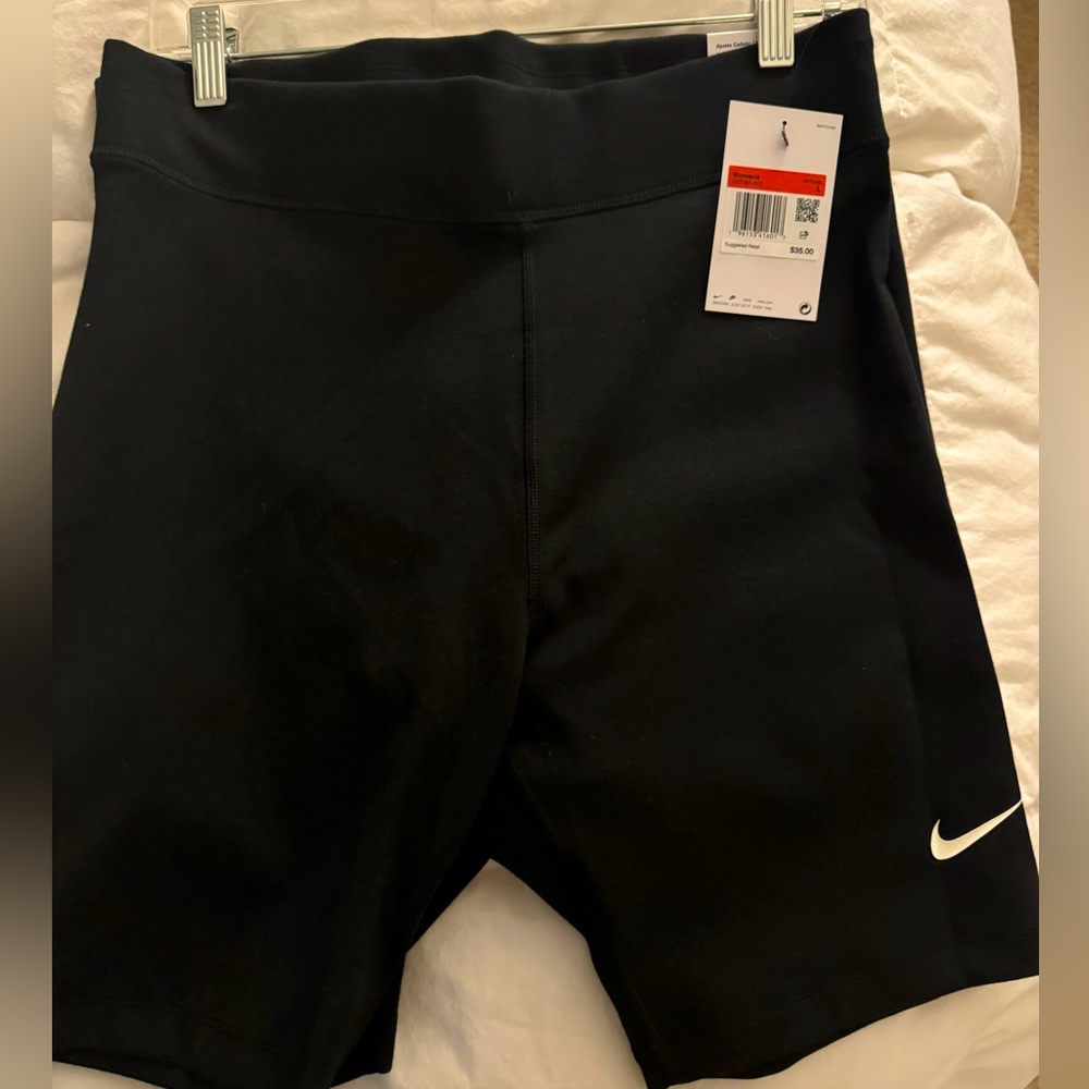 Nike High Waist Biker Shorts x 2